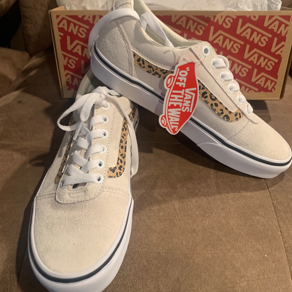Cream suede women vans with cheetah stripe